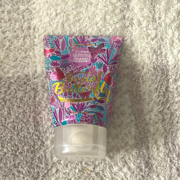 Perfectly Posh Other - Social Butterfly  BFYHC